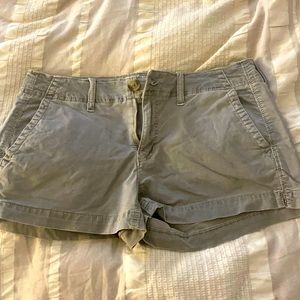 American eagle shorts size 4